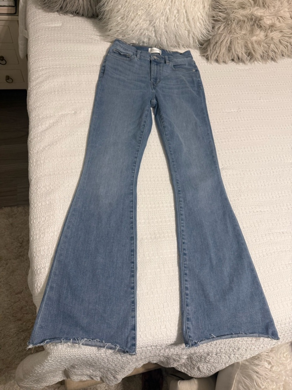Women’s Light Wash Flared Jeans